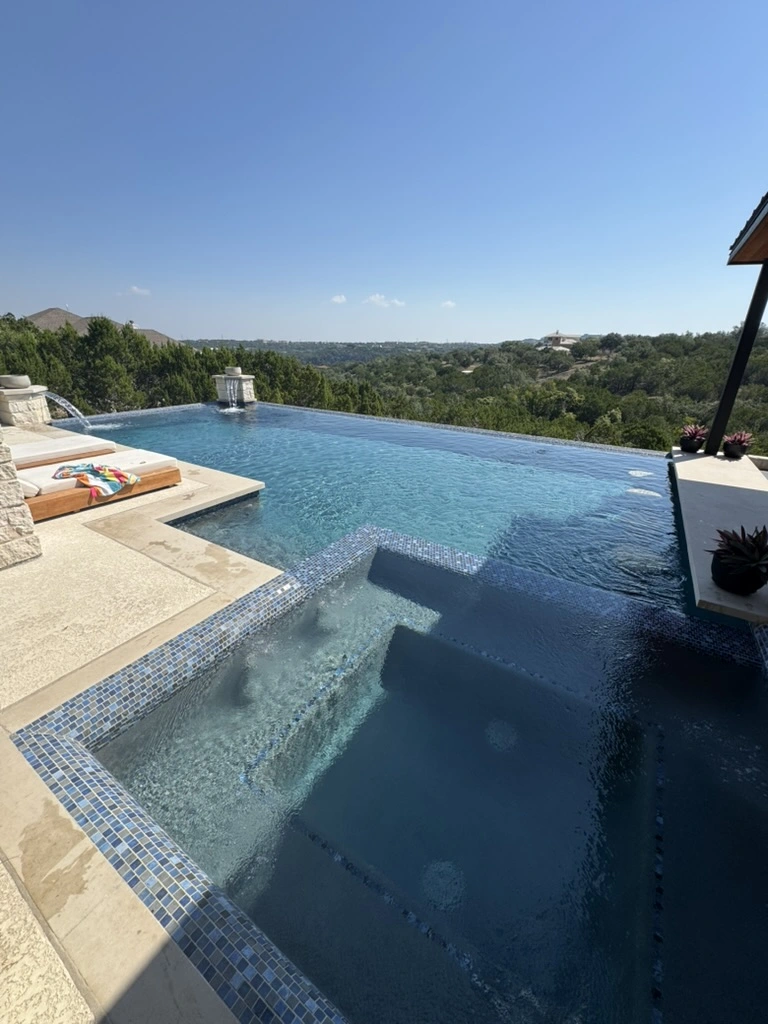 Pool cleaning photos Austin – after weekly visit