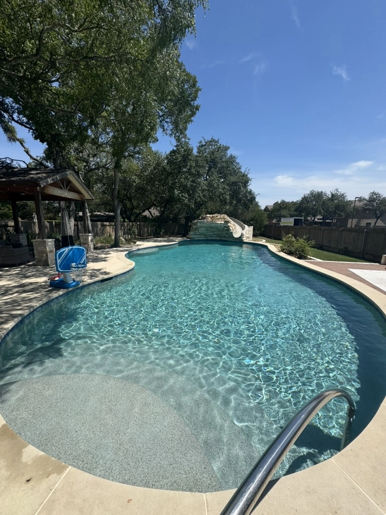 Clean pools in Austin – balanced water chemistry
